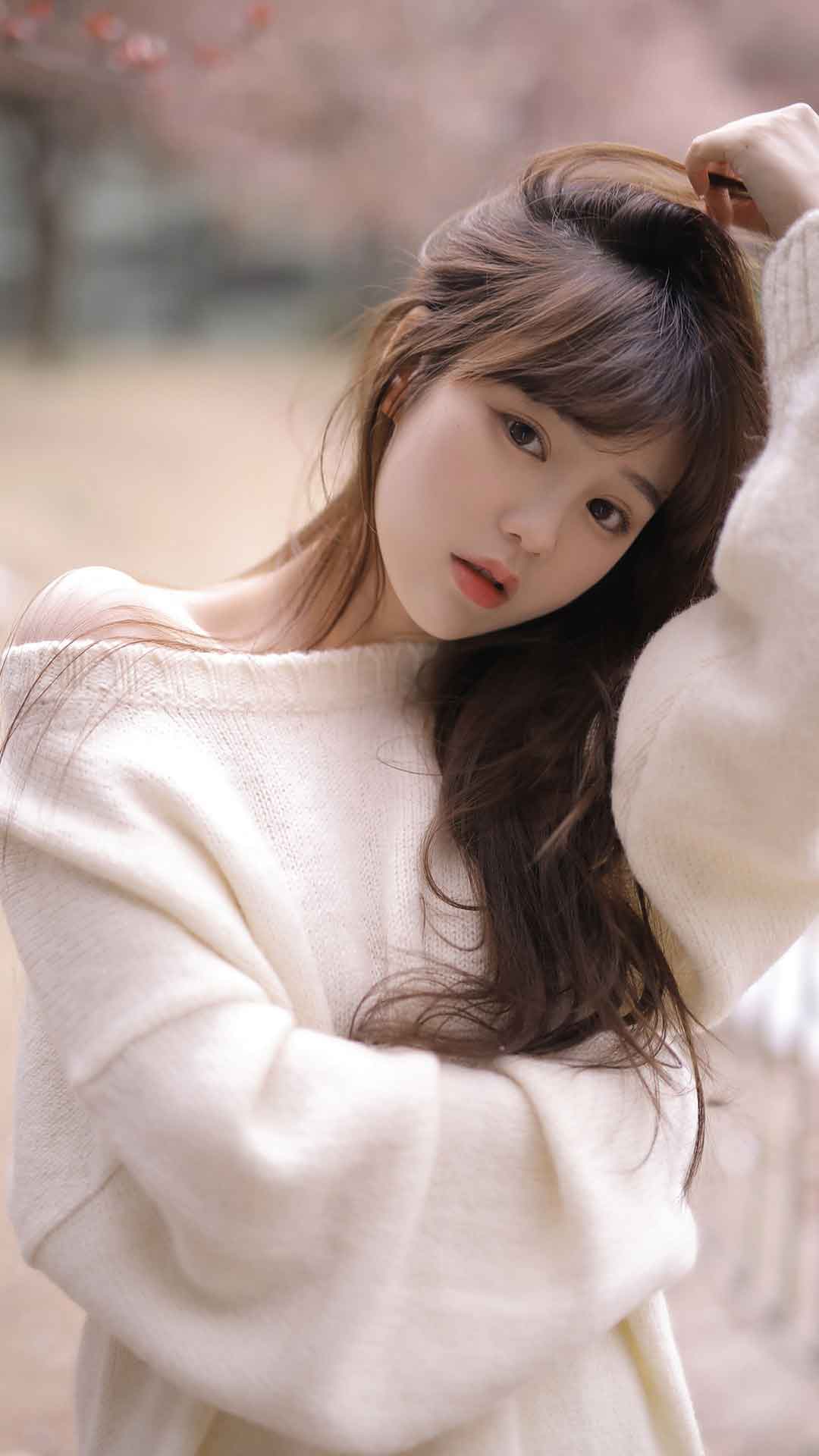 美女户外清纯迷人写真