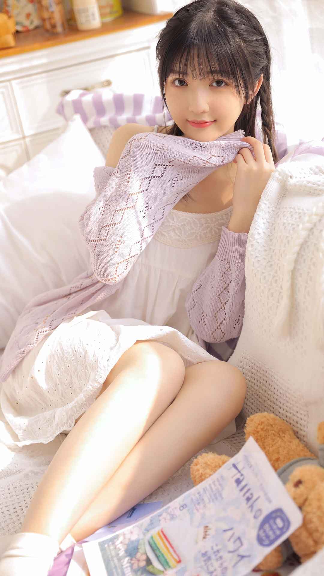 香芋紫美女的清纯阳光写真