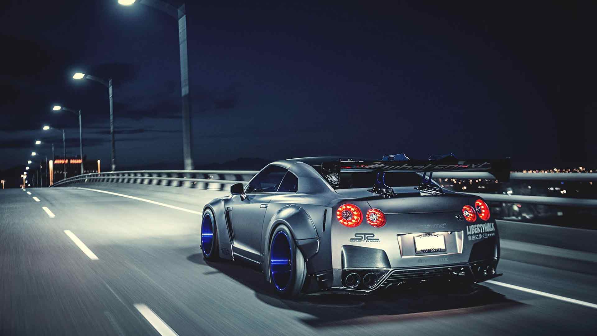 日产 GT-R