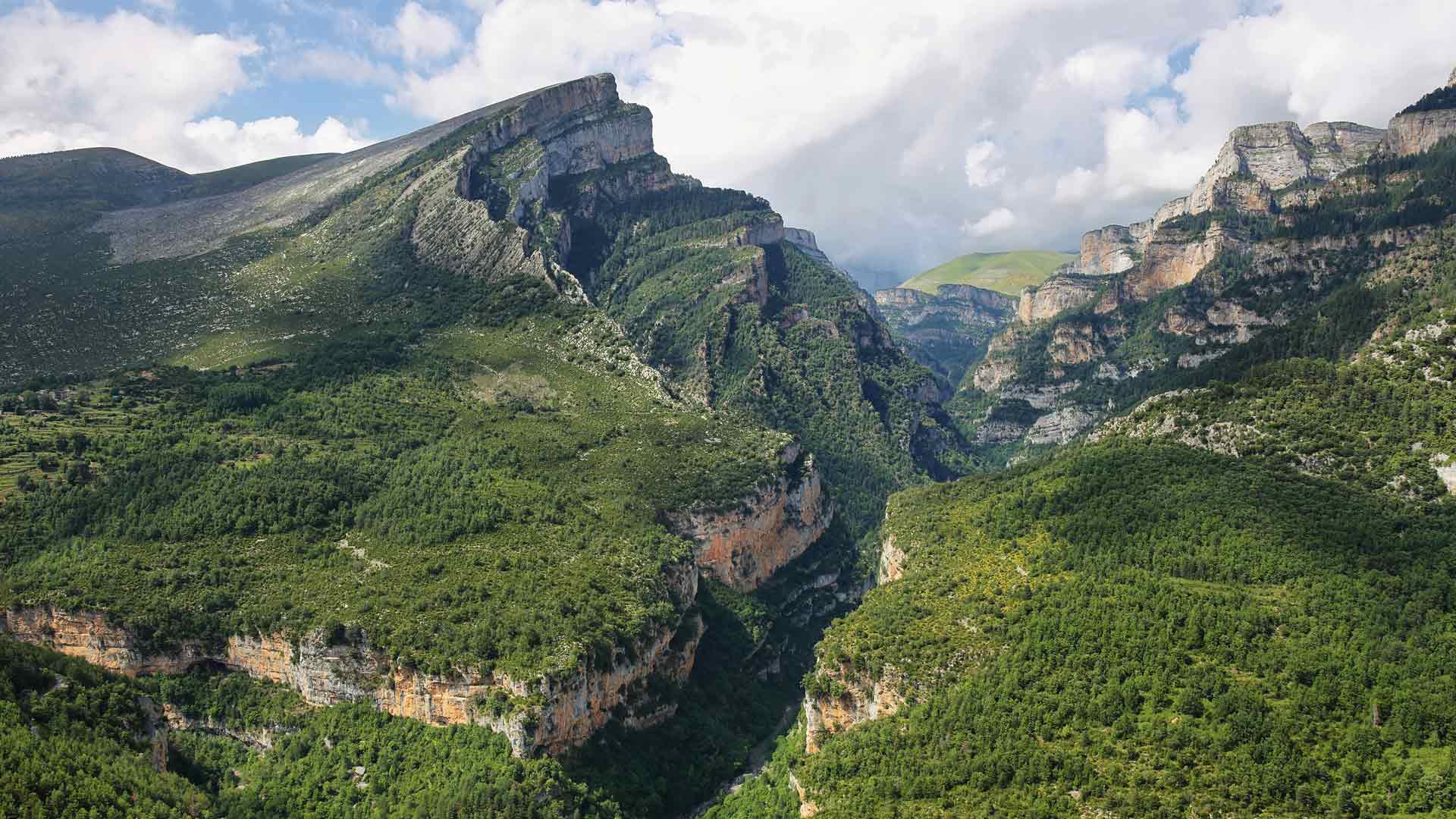 阿尼斯克洛峡谷，奥德萨和佩尔迪多山国家公园，韦斯卡，西班牙