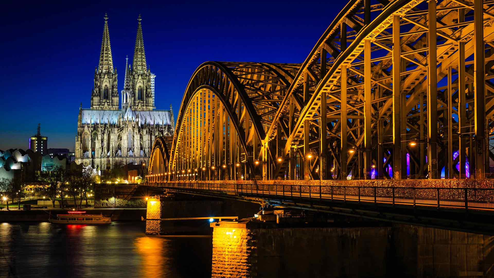 科隆大教堂夜桥莱茵河德国