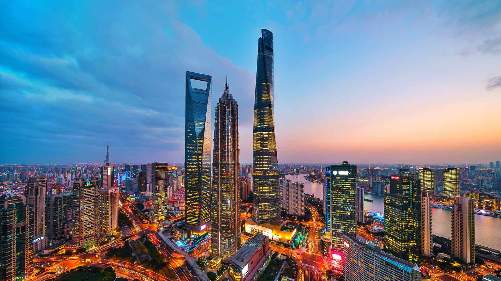 新时代地标夜景上海中国