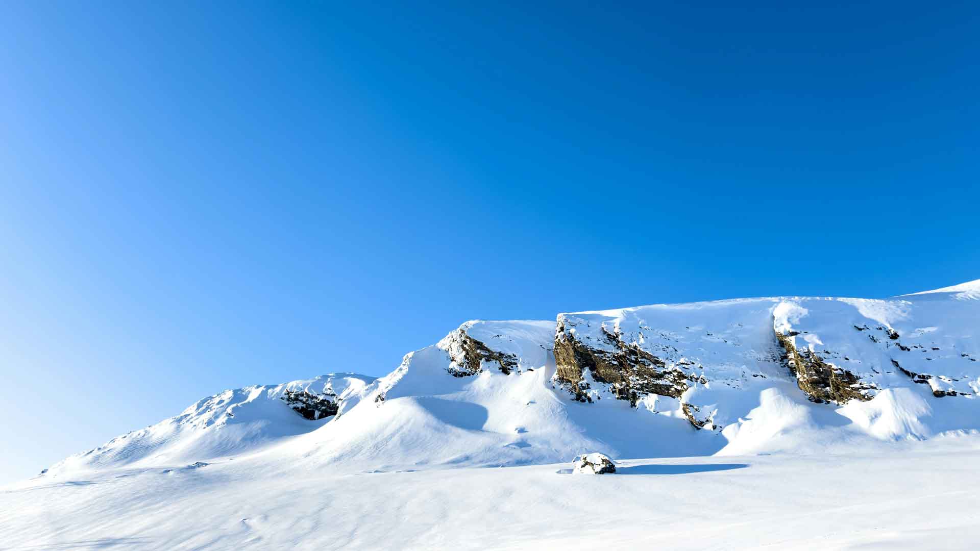 山雪纯净蓝天风景 5K