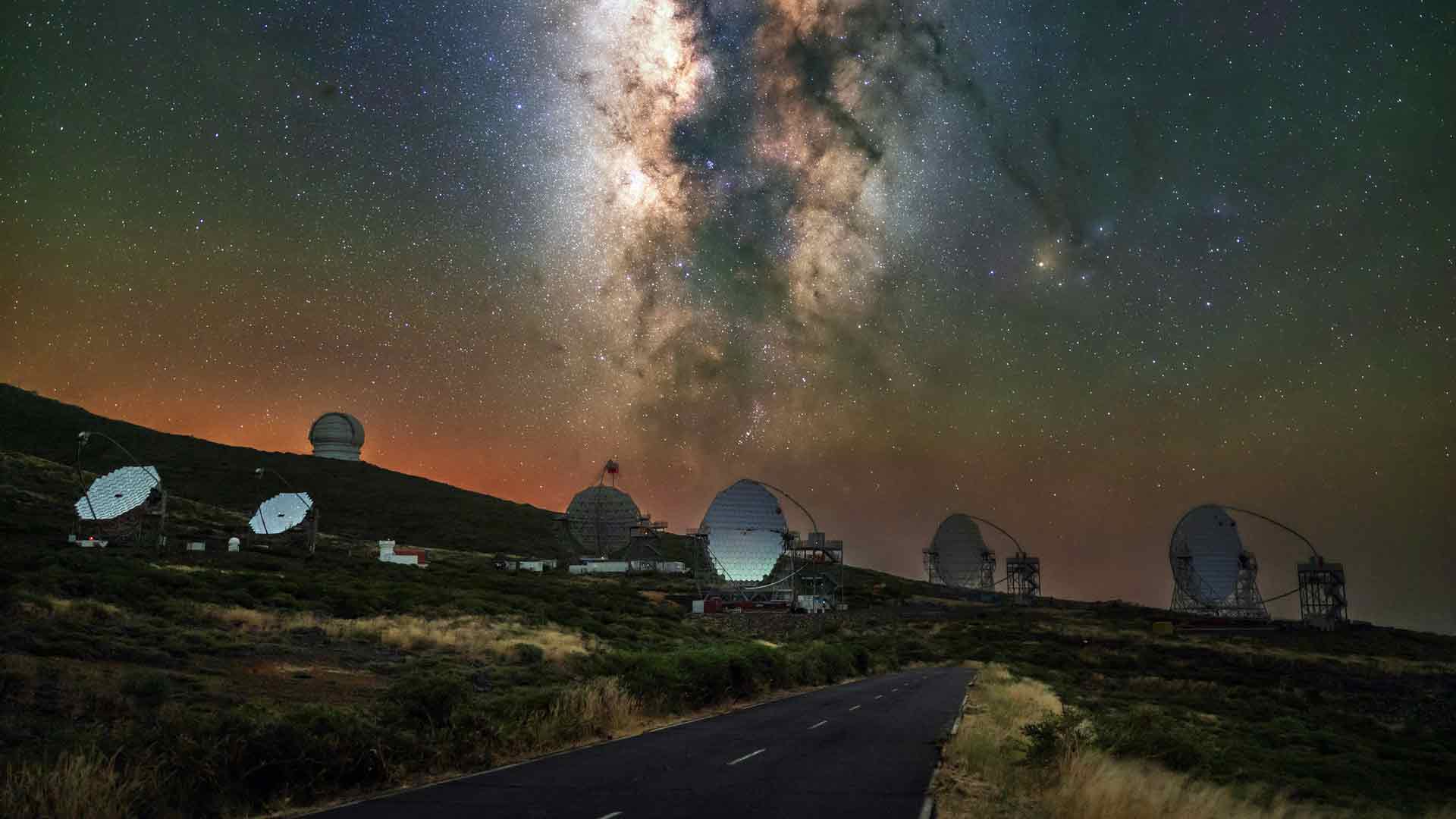 Muchachos 的岩石 西班牙 太空之路 宇宙