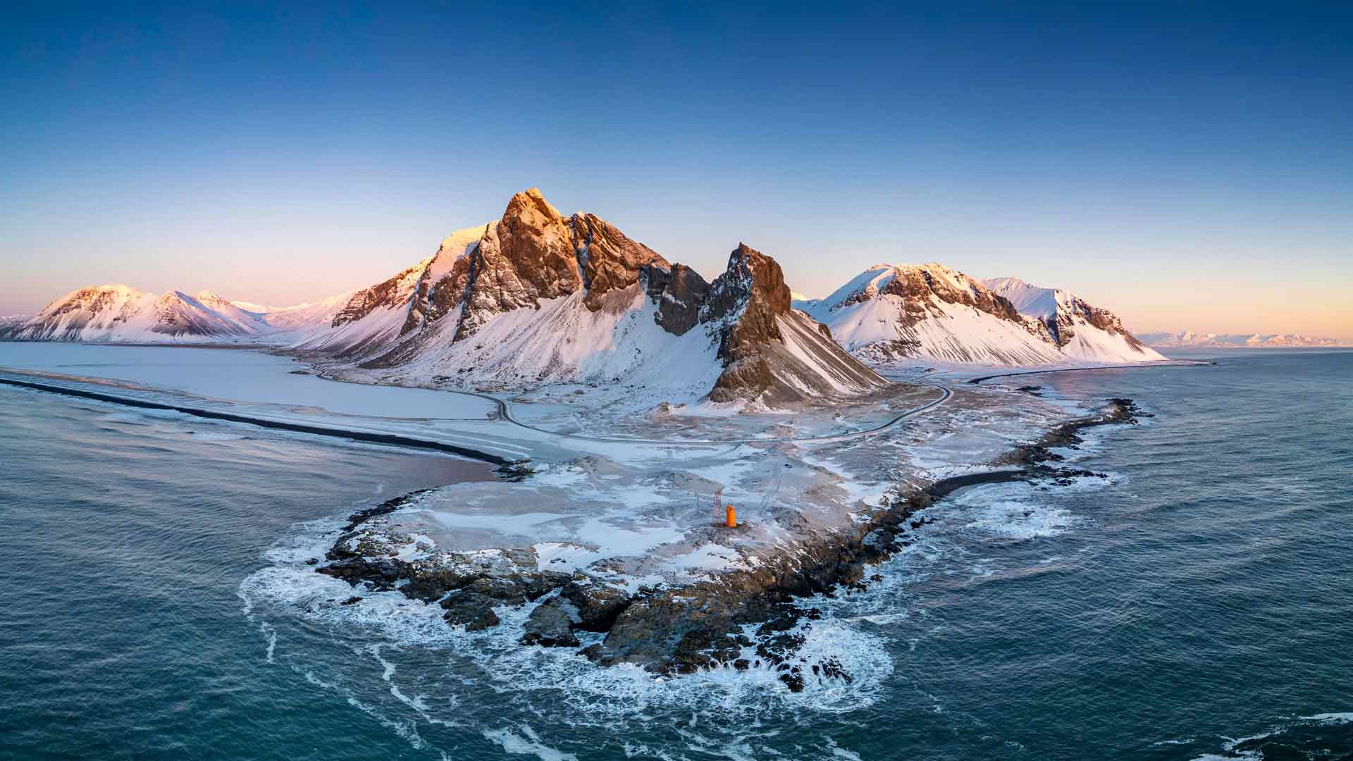 Vestrahorn 冰岛冬季海岸北极海景