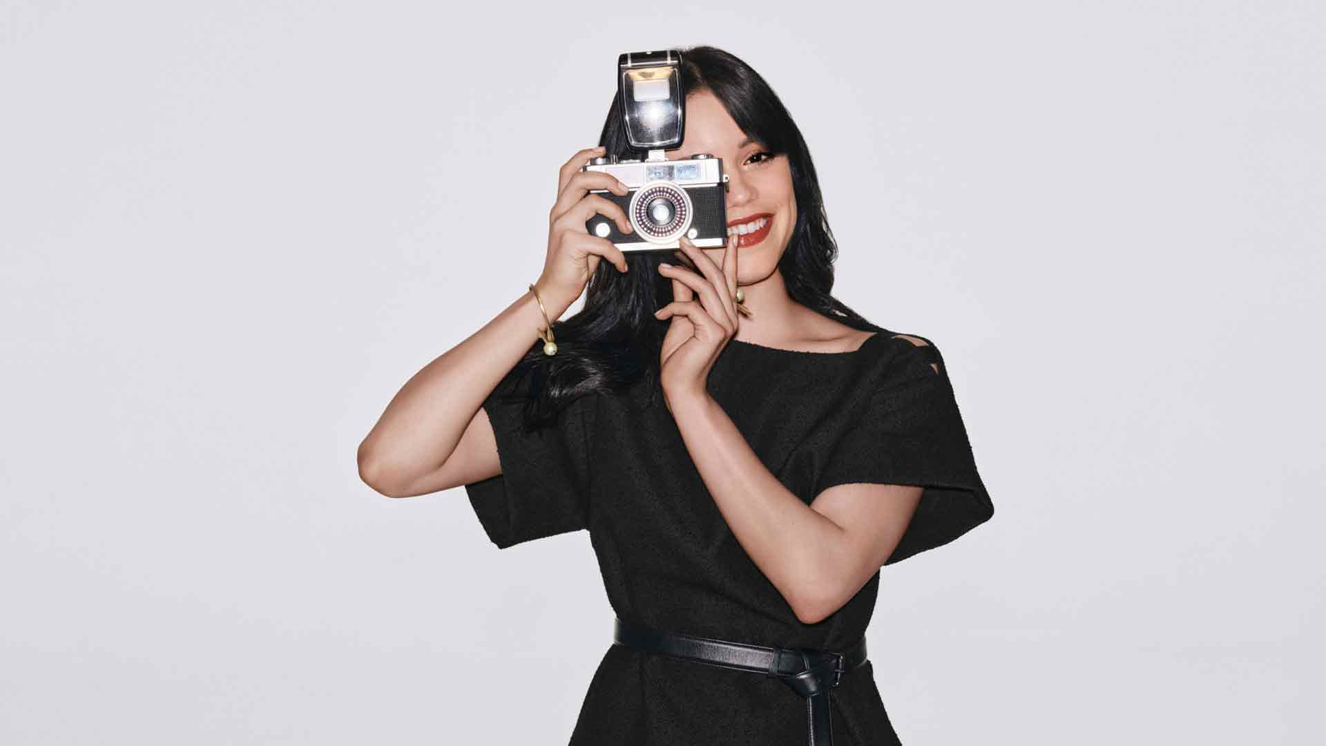 Jenna Ortega 出演 2025 年 Dior Rouge 香水广告大片